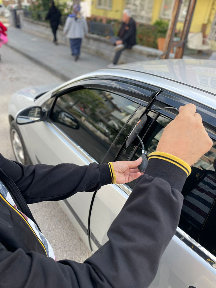 Başiskele Oto Kilitçisi